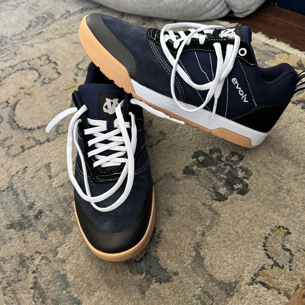 Evolv Rebel Navy and White Shoes with Tan Soles
